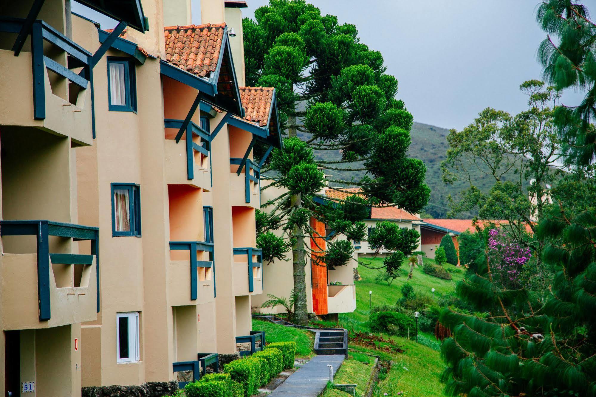 Plaza Inn Week Inn Campos do Jordao Bagian luar foto